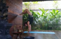 Journey to Handstand – Beautiful Bali Yoga and Scenery
